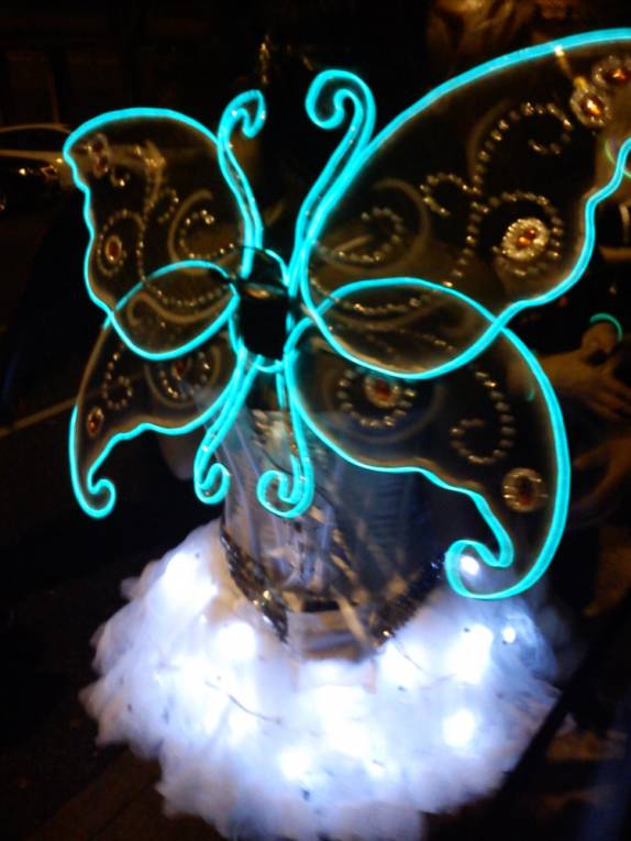 Fantasias de Halloween na noite do show do DJ Paul van Dyke, em Seattle, estado de Washington, nos Estados Unidos